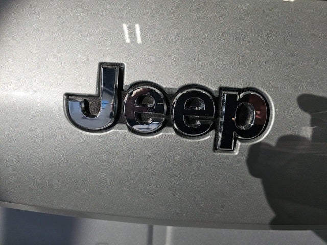 2023 Jeep Grand Cherokee L Laredo 4x4