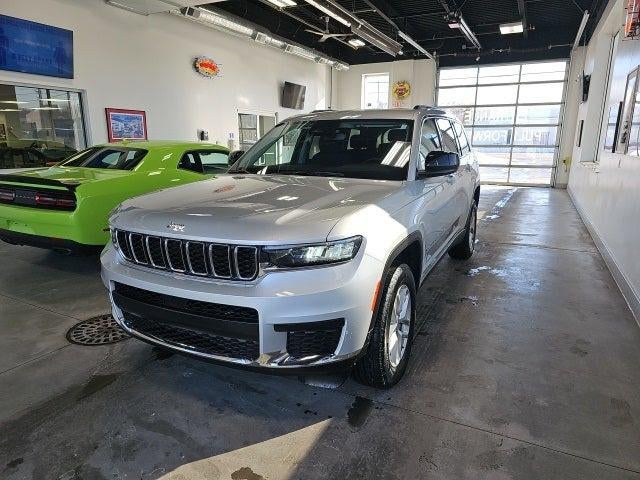 2023 Jeep Grand Cherokee L Laredo 4x4