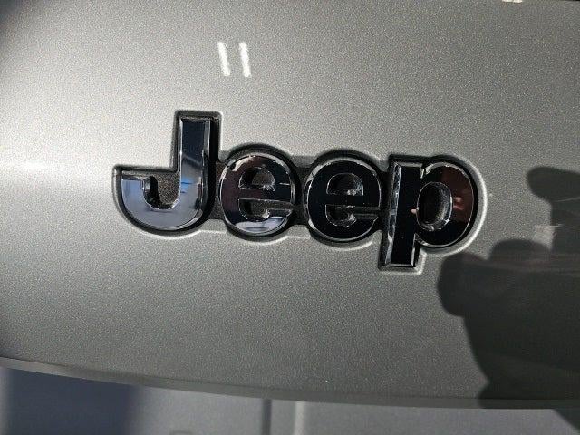 2023 Jeep Grand Cherokee L Laredo 4x4