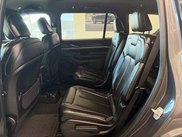 2025 Jeep Grand Cherokee L Limited 4x4