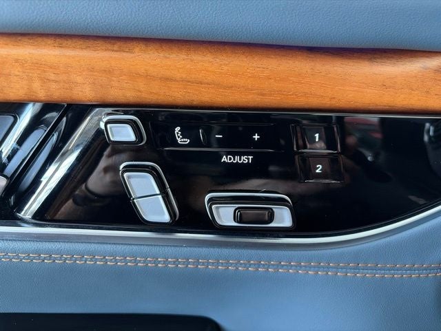 2023 Jeep Grand Wagoneer Series II 4x4