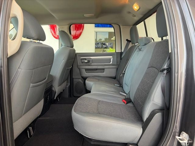 2017 RAM 1500 Big Horn Crew Cab 4x4 5'7' Box