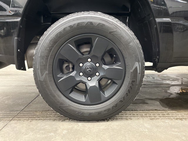 2024 RAM 1500 Big Horn Crew Cab 4x4 5'7' Box