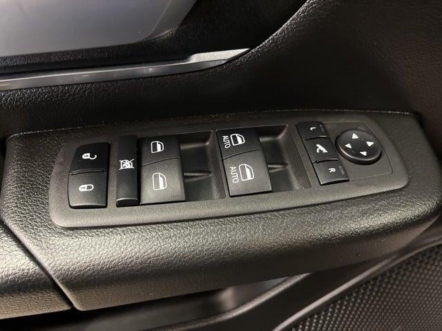 2024 RAM 1500 Big Horn Crew Cab 4x4 5'7' Box