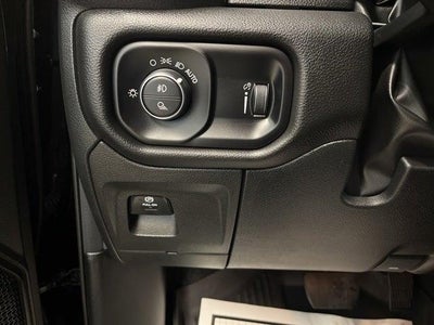 2024 RAM 1500 Big Horn Crew Cab 4x4 5'7' Box