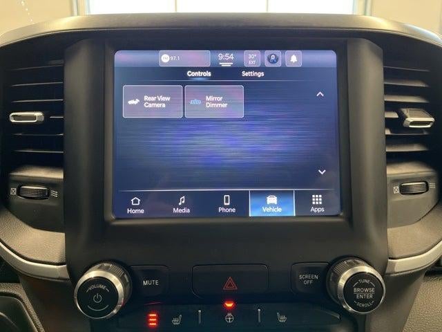 2024 RAM 1500 Big Horn Crew Cab 4x4 5'7' Box