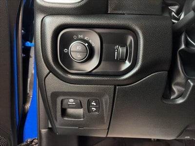 2023 RAM 1500 Big Horn Crew Cab 4x4 5'7' Box