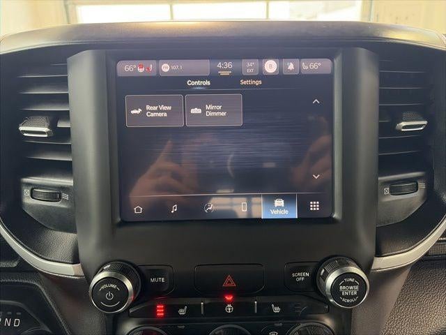 2023 RAM 1500 Big Horn Crew Cab 4x4 5'7' Box