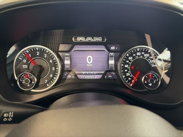 2023 RAM 1500 Big Horn Crew Cab 4x4 5'7' Box