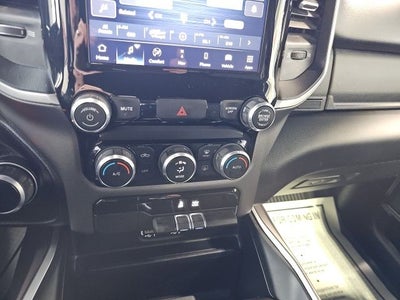 2022 RAM 1500 Big Horn Crew Cab 4x4 5'7' Box