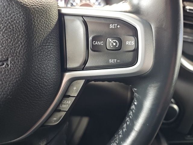 2022 RAM 1500 Big Horn Crew Cab 4x4 5'7' Box