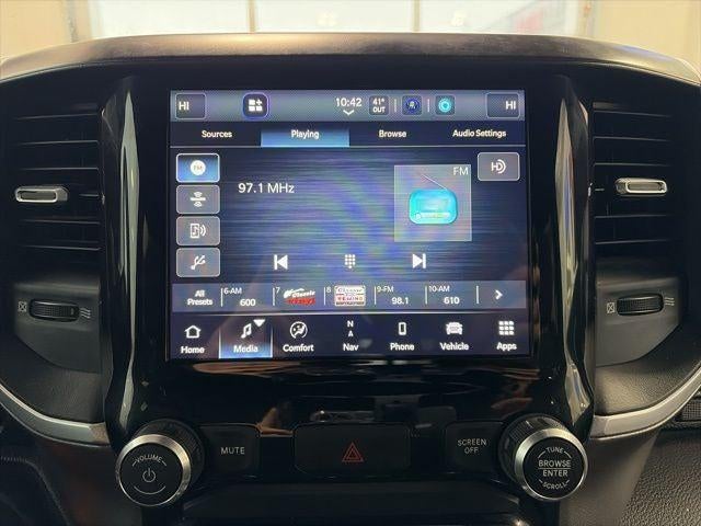 2022 RAM 1500 Big Horn Crew Cab 4x4 5'7' Box