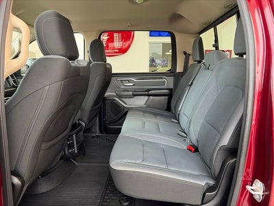 2020 RAM 1500 Big Horn Crew Cab 4x4 5'7' Box