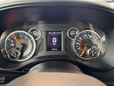 2020 RAM 1500 Big Horn Crew Cab 4x4 5'7' Box