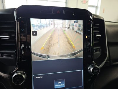 2023 RAM 1500 Big Horn Quad Cab 4x4 6'4' Box