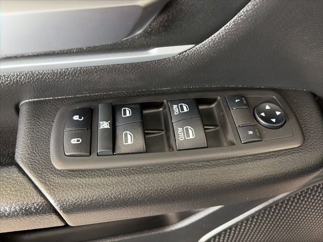 2021 RAM 1500 Big Horn Quad Cab 4x4 6'4' Box