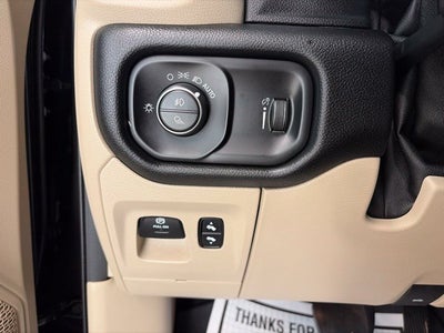 2020 RAM 1500 Big Horn Quad Cab 4x4 6'4' Box