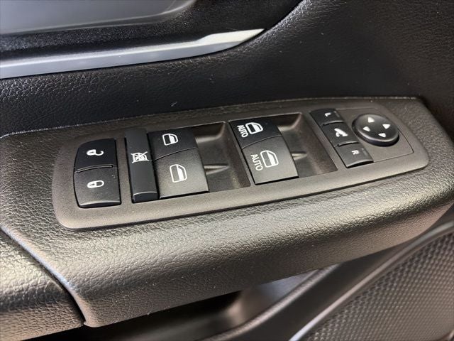 2023 RAM 1500 Big Horn Quad Cab 4x4 6'4' Box