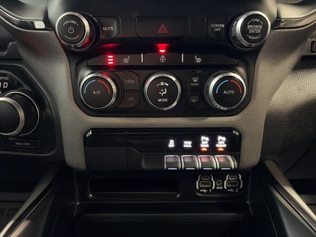 2023 RAM 1500 Big Horn Crew Cab 4x4 5'7' Box