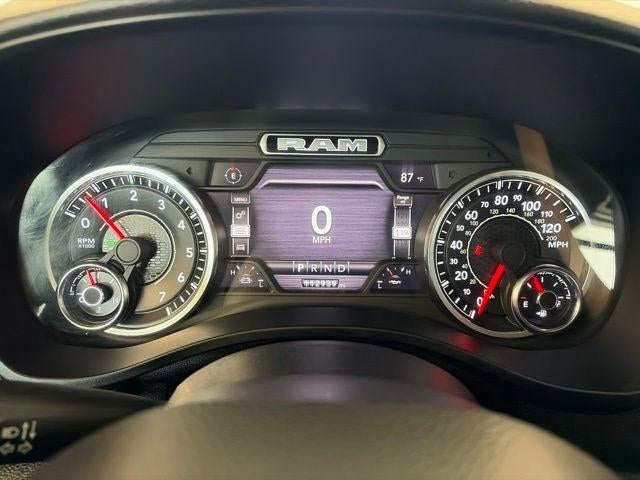 2020 RAM 1500 Big Horn Crew Cab 4x4 5'7' Box