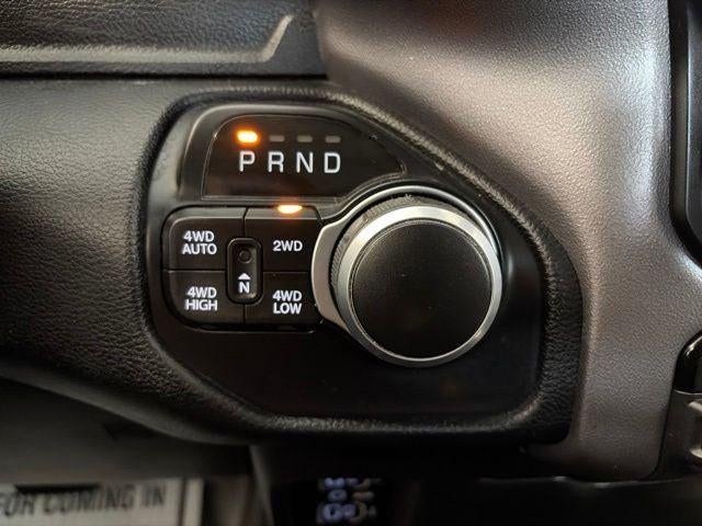 2020 RAM 1500 Big Horn Crew Cab 4x4 5'7' Box