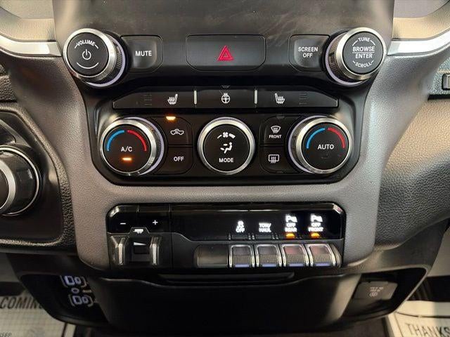 2020 RAM 1500 Big Horn Crew Cab 4x4 5'7' Box