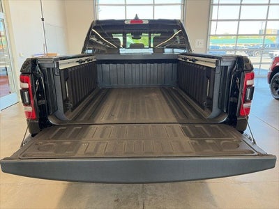 2021 RAM 1500 Big Horn Crew Cab 4x4 5'7' Box
