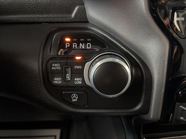 2024 RAM 1500 Big Horn Crew Cab 4x4 5'7' Box