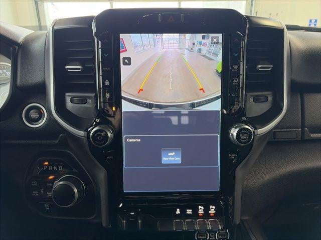 2024 RAM 1500 Big Horn Crew Cab 4x4 5'7' Box