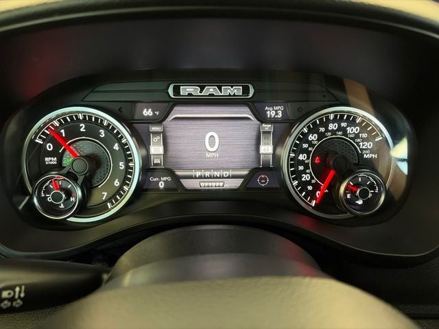 2021 RAM 1500 Big Horn Crew Cab 4x4 5'7' Box
