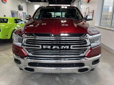 2019 RAM 1500 Laramie Crew Cab 4x4 5'7' Box
