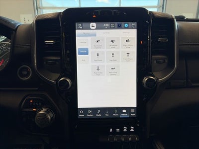 2023 RAM 1500 Laramie Crew Cab 4x4 5'7' Box