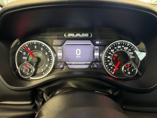 2023 RAM 1500 Laramie Crew Cab 4x4 5'7' Box