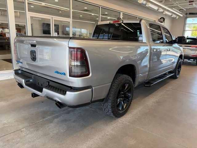 2020 RAM 1500 Big Horn Crew Cab 4x4 6'4' Box