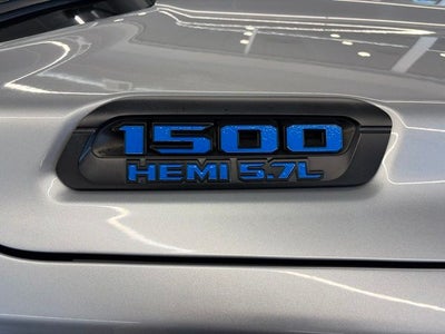 2020 RAM 1500 Big Horn Crew Cab 4x4 6'4' Box