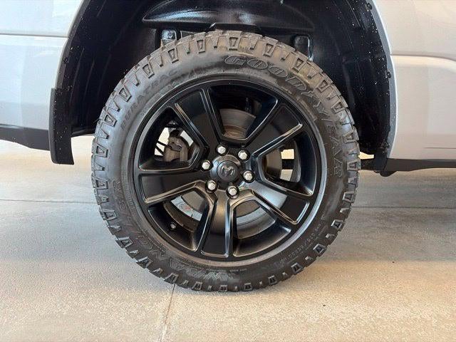 2020 RAM 1500 Big Horn Crew Cab 4x4 6'4' Box