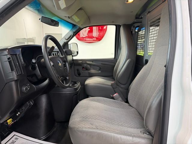 2013 Chevrolet Express 2500 Work Van Cargo