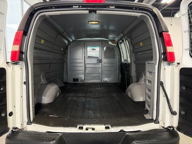 2013 Chevrolet Express 2500 Work Van Cargo