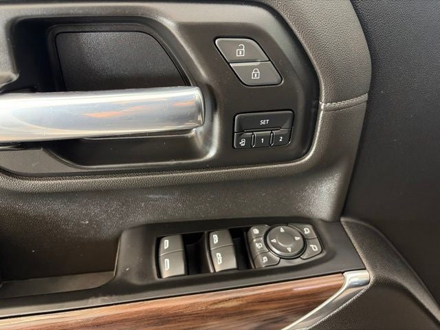 2022 GMC Sierra 2500HD 4WD Crew Cab Standard Bed SLT