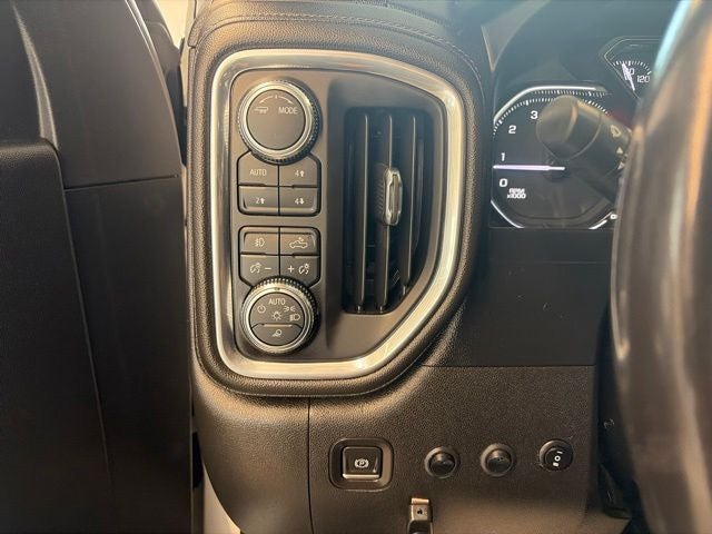 2022 GMC Sierra 2500HD 4WD Crew Cab Standard Bed SLT
