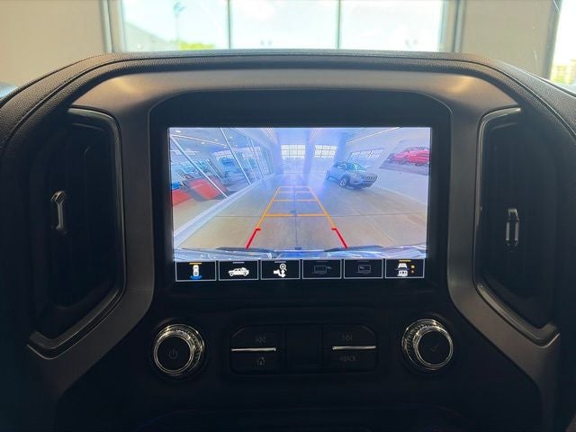 2022 GMC Sierra 2500HD 4WD Crew Cab Standard Bed SLT