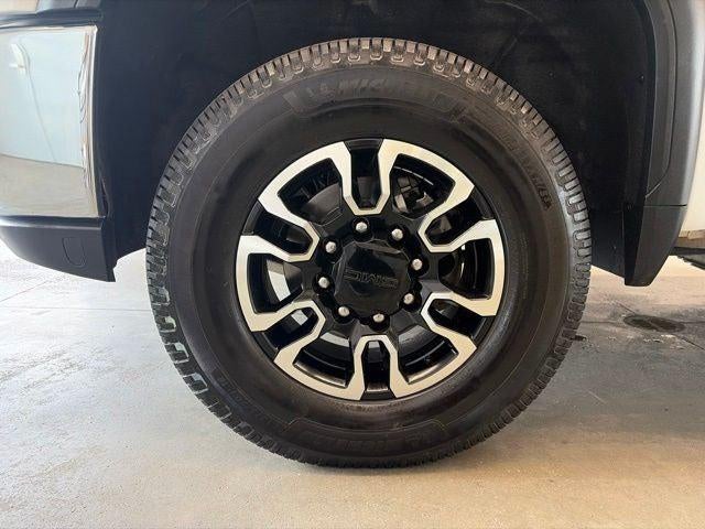 2022 GMC Sierra 2500HD 4WD Crew Cab Standard Bed SLT