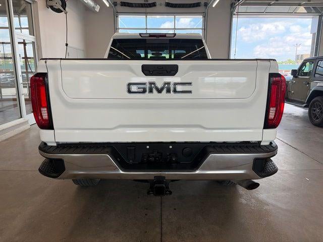 2022 GMC Sierra 2500HD 4WD Crew Cab Standard Bed SLT