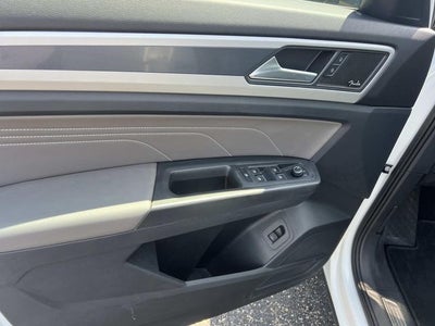 2022 Volkswagen Atlas 3.6L V6 SEL R-Line Black