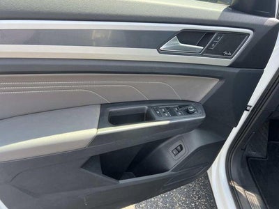 2022 Volkswagen Atlas 3.6L V6 SEL R-Line Black