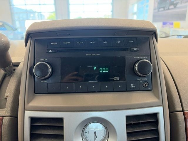 2009 Chrysler Town & Country LX