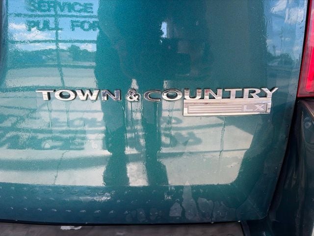 2009 Chrysler Town & Country LX