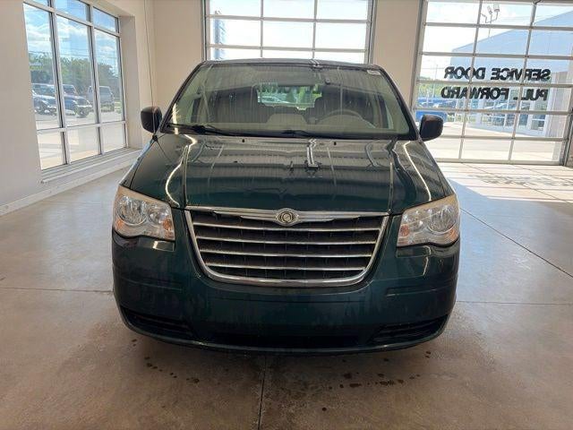 2009 Chrysler Town & Country LX
