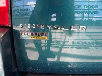2009 Chrysler Town & Country LX