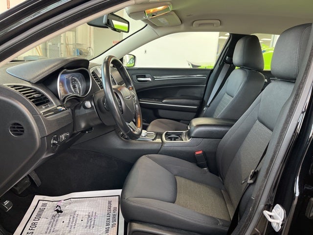 2022 Chrysler 300 Touring AWD